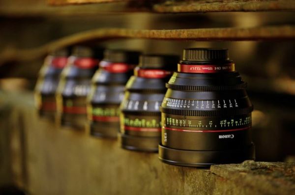 Canon представят полнокадровые зум-кинообъективы в апреле